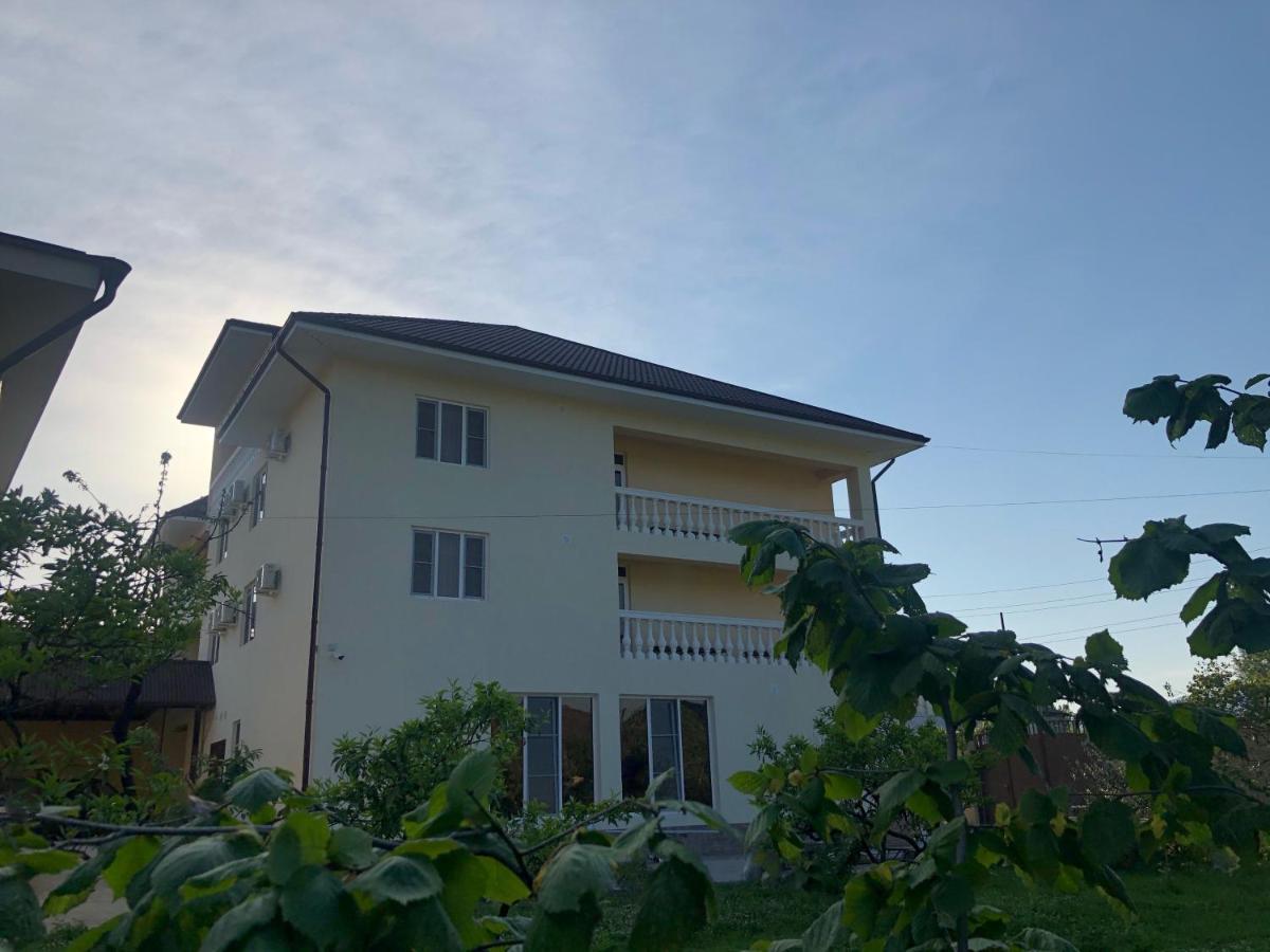 Gudauta Hotel Екстериор снимка