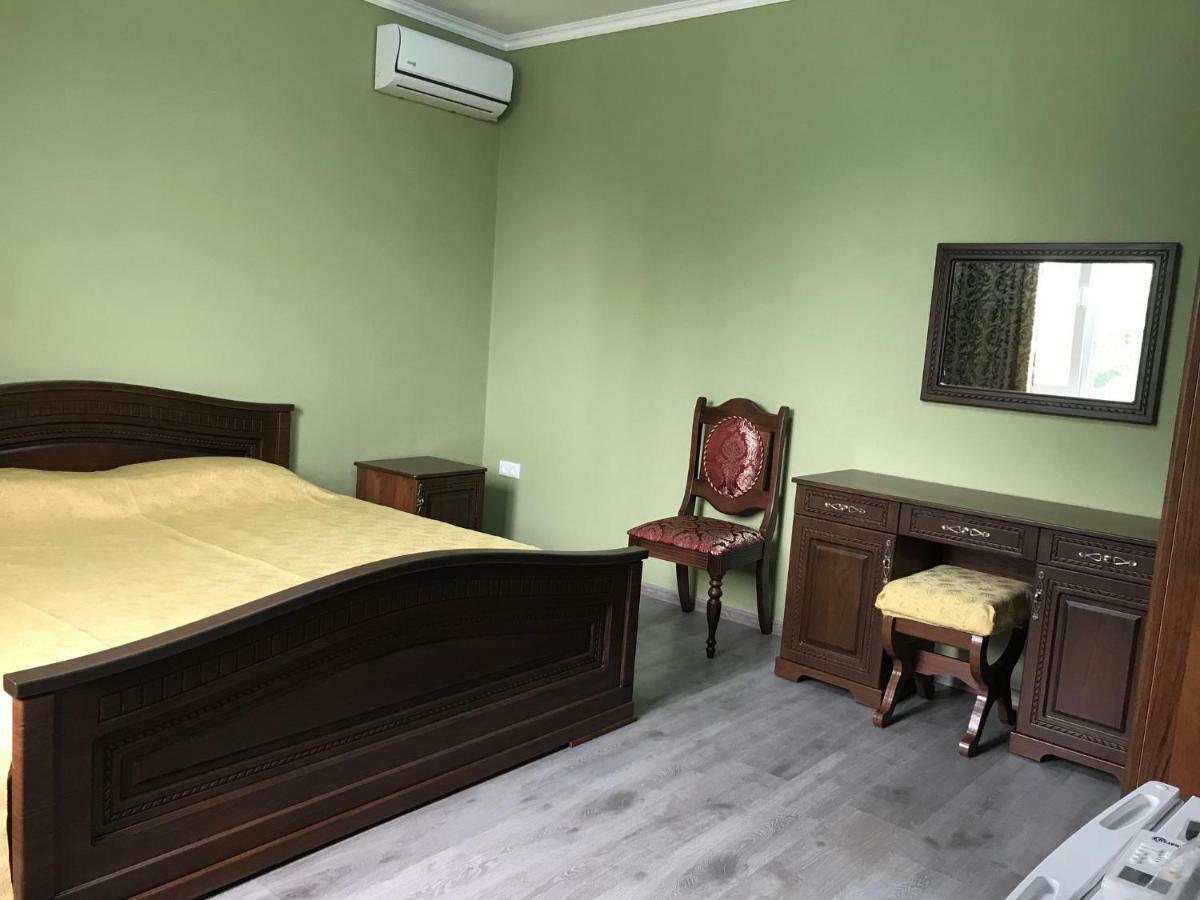 Gudauta Hotel Екстериор снимка